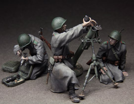 Russian 82 mm mortar team, 1943-45